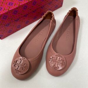 Tory Burch “Minnie” Travel Ballet Show with Leather Logo in “Rosa” Size 8